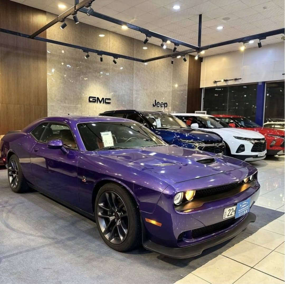 السلام عليكم
اخوتي الاعزاز كلشي ذاكره بالتفصيل والله يرزق الجميع 

تشالنجر SRT 2023 –
 Last Call الاصدار الاخير 

محرك 6.4L SRT (6400)🚀🚀
السعر 238  ورقه مع المجال البسيط فقط بيع 

اللون بنفسجي مميز 

الحادث جاملغ وبنيد وموضح بالصور بدون اي شاصي 
والراديترات بلاديات برغي مامفتوح بيهن يعمن غاز تبريد مال الوكاله 

✅الرقم اربيل دولي تسجيل جديد 
✅سيارة زيرو وجديده بمعنى الكلمه 
✅دخول جديد
✅ماشية 4000 ميل فقط 
المواصفات:

✅السياره بحاله الوكاله وبرغي مامفتوح بيه وحته الكزوز بلادي وحجر بلادي موجود 
✅دبلات SRT 
✅دخول ذكي
✅تشغيل عن بُعد
✅بصمة تشغيل
✅كشنات حضن
✅كشنات جلد مع كنتارا
✅كشنات كهرباء 

✅تدفئة وتبريد الكشنات
✅شفتات خلف الستيرن
✅مثبت سرعة
✅شاشة حجم كبير
✅كاميرا خلفية
✅حساسات
✅فجوج SRT برمبو 
✅اكسل قفل بلادي 
✅مرايه تعتيم 
✅هيتر مرايات
✅لايتات Shaker
✅أنظمة قيادة رياضية متكاملة

🟥عنوان السياره النجف الاشرف 

للاستفسار واتساب واتصال 
***********
