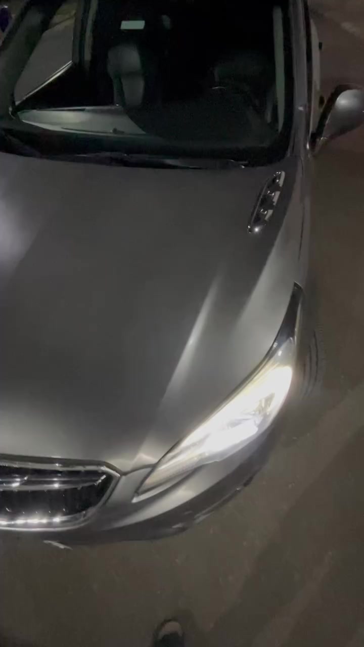 بيوك انفجن موديل 2020
سياره نظيفه 
رايدها ب130 ورقه. مكانها بكربلا 
للتواصل والاستفسار المراسله خاص او الاتصال بالرقم ***********
