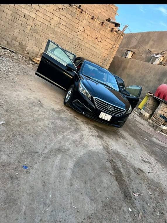 السلام عليكم سوناتا موديل 2016 امريكي حلوه السياره كلش حادث من مريكه بيبان ثنين السايق والخلفي السعر 115 وبيه مجال مكاني شط العرب التنومه  بيع مستعجل الرقم *********** بيع مراوس عادي
