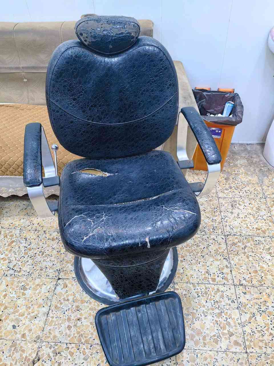 للبيع كرسي سعر مناسب ***********
