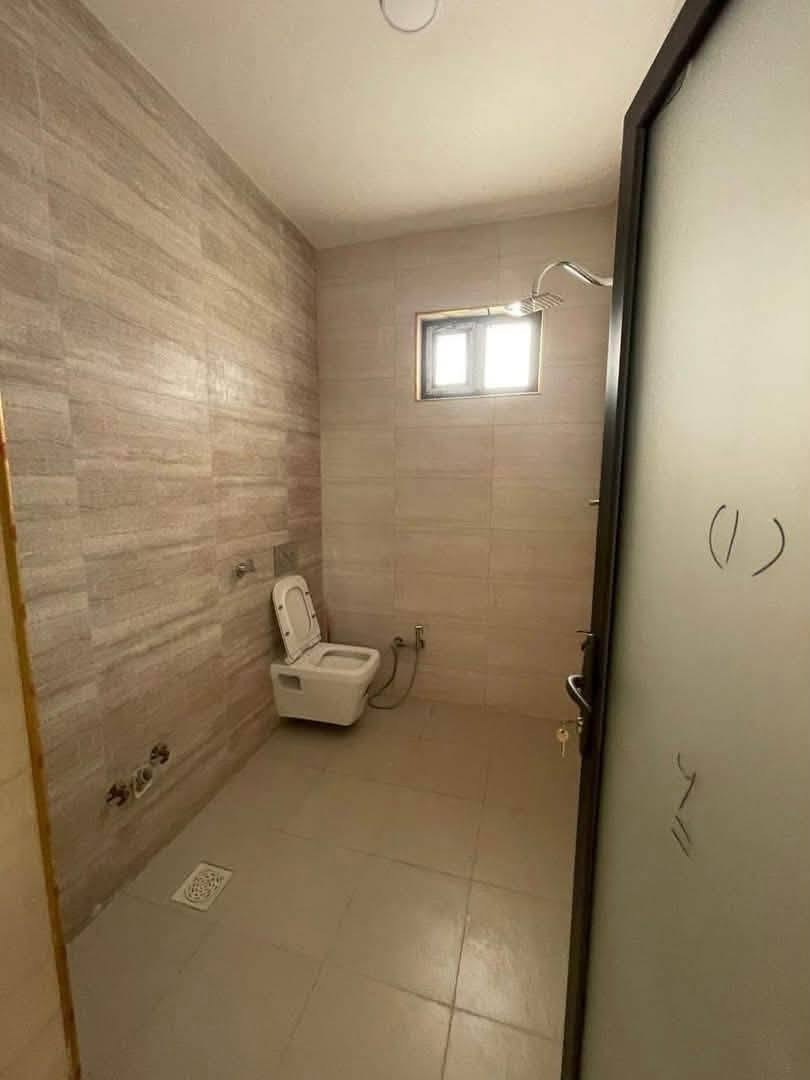 #للإيجار في السيدية 🏠
🔴

🔹 مساحة العقار: 150 م²

🔹 بناء حديث (زيرو)

✅ 4 غرف نوم

✅ صالة

✅ مطبخ

✅ خدمات

✅ كراج

💰 قيمة الإيجار: 2 مليون دينار (قفل)

━━━━━━━━━━━━━━

#مكتب الاعتماد الهندسي للعقار

#الفرع الأول السيدية شارع الضباط 

#مقابيل حلويات الرباط 

#الفرع الثاني السيدية شارع العلوة مقابيل مدرسه حلم #الغد الأهلية 

#الاتصال *********** 📱***********

#اكسبلور

#بيت #عقارات #منزل #بيع #وساطة_عقارية

#شركة #سيدية #بغداد #عراق

#عقارات_السيدية

#عقارات_الكرخ #ايجار_تجاري

#بنايات_سكنية
