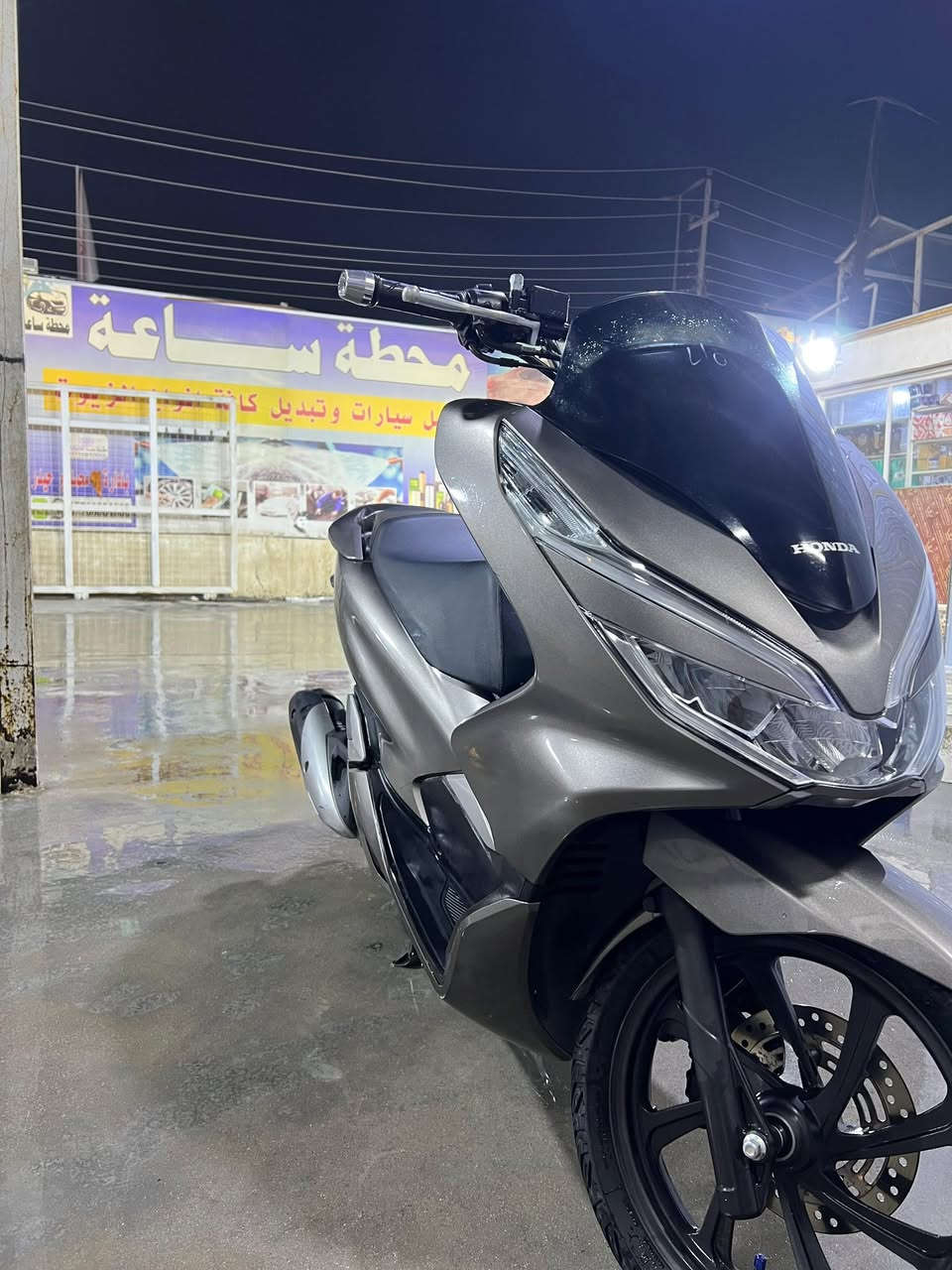 السلام عليكم
دراجه BSX الجيل الثالث للبيع 

مكفولة كفاله عامه مكينه جديده كفرات نضافه %98
اوراق جاهزه ماشي من المزاد 50  ألف و عدي مشت 10 الف يعني 60 الف 
لاستفسار   ***********
