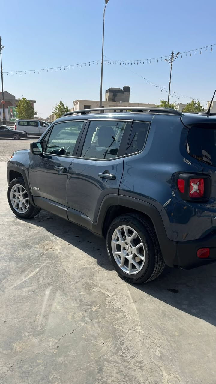 جيب رنيكيد 2022فئة لليتود
حادث صبغ جاملغ وحافة الباب 
$150 
ديالى بعقوبة 
***********
