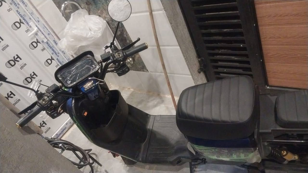 للبيع R11 استخدام سبوع  واحد فقط... قيم واخذ لتواصل ***********

