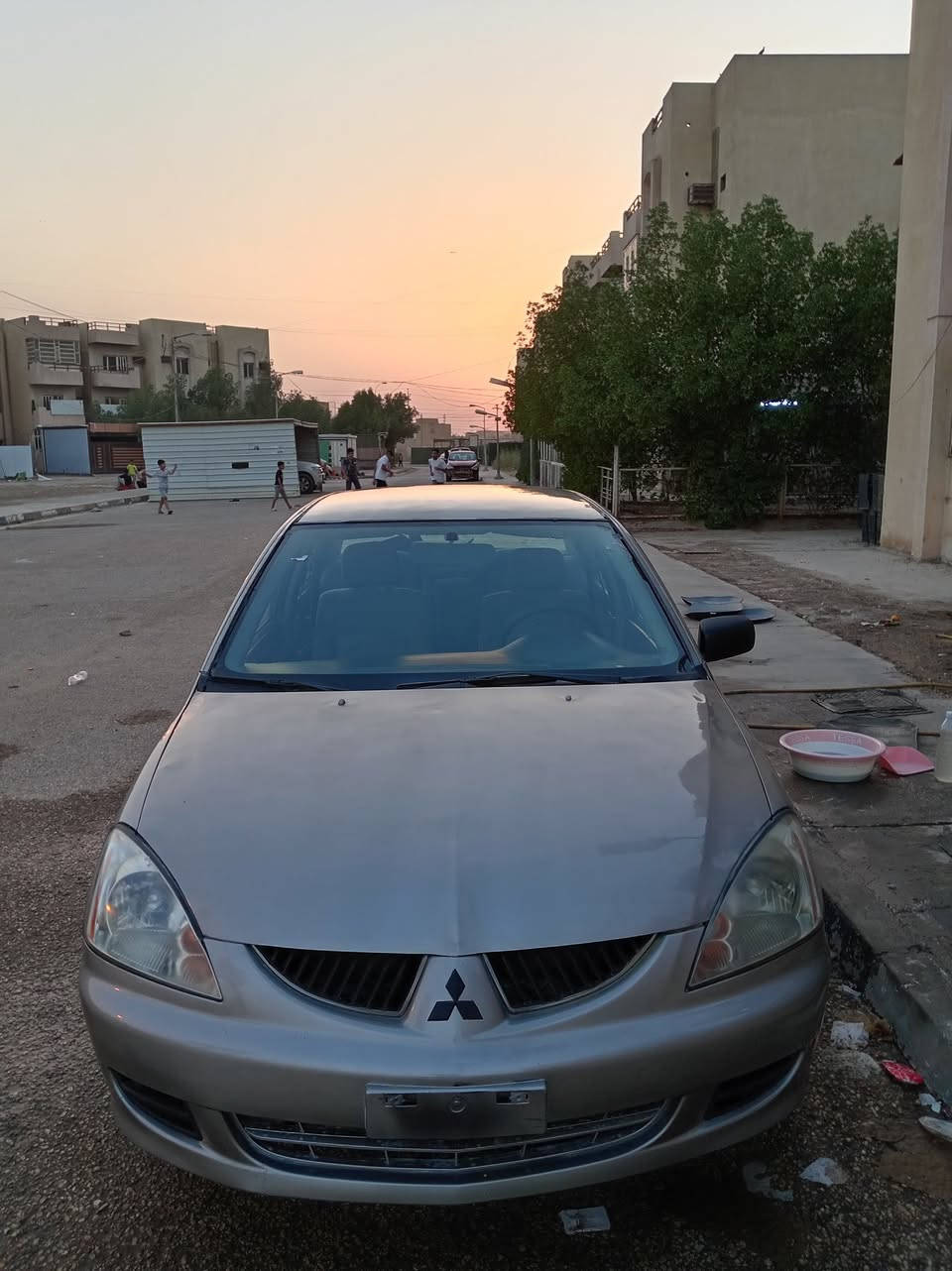 لانسر ٢٠٠٤ مال مزاد اصوليه جاهزه ماناقصها شغلات بسيطه السعر ٣٧ للاستفسار اكثر *********** او على الخاص
