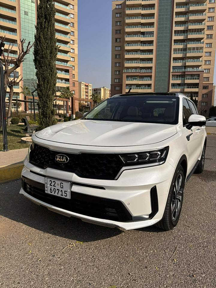 سورنتو خليجي موديل 2021 فول مواصفات اعلى فئه
6 سلندر 
7 راكب 
فور ويل 
تشغيل عند بعد 
شاحن لاسلكي 
اناره ترحيب. 
ويل كب حجم 19 تخم تاير جديد 
مساعد نزول منحدرات 
3 قطع تبريد 
اناره محيطيه 
مري شفط 
بردات 
8 وضيعات قياده 
سايد بريك بصمه 
اوتو هولد 
كامره اشاره يمين ويسار 
بانوراما 
كشنات كهرباء 
داخل بيجي 
كشنات تدفئ تبريد 
4  كامرات 360 درجه 
حساس امامي خلفي 
صندوق كهرباء +ذكي يفتح عند الاقتراب. 
مكفوله من صبغ وتبديل. 
بيه رصعه صغيره مال حصوايه مكانين 
ماشيه 96,000 
عنوان بغداد  ***********
