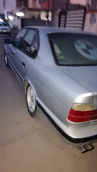 bmw525 مۆدیل1993 سلایت نیە 2جام کارەبا بێ لێدان دەحامی لۆ  دەحامی بەشە...