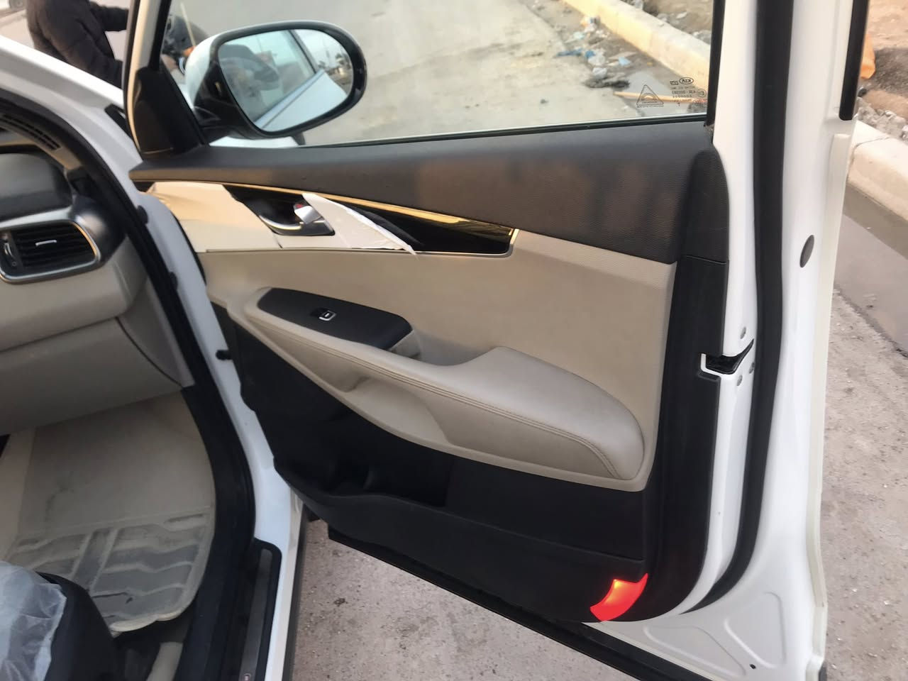 سورنتو 2020 خليجي ٦سلندر  فول مواصفات ماعدا البنوراما 
رقم قادسية بأسمي  مكانها الكوت 
ماشيه ١٦٥ الف 
مكفوله كفاله عامه  السعر ٢٥٥$
على ايد وحده ماخذها زيرو 

للاستفسار:***********
