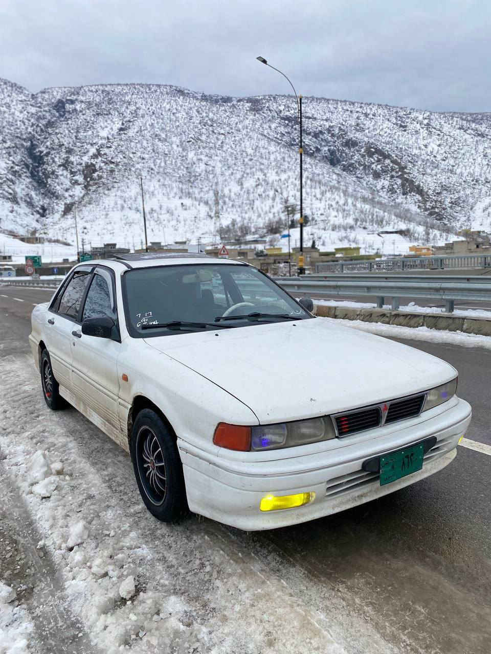 گلاند مۆدیل 1993 خاص ئارم و سەنەوی مەکینە 63  تەبرید و جام کارەبای و سلایەت یەک پارچەی سبوغی هەیە بێ لێدران و بێ ناوگرتن جاملەغەکانی نەکرینەوە گێر و مەکینە و ئارم و سنەوی و ئەولیات بەشەرتە دەحامی لۆ دەحامی بەشەرت ..35 کەمێک مجال                                          ***********
*********** سوران, أربيل
