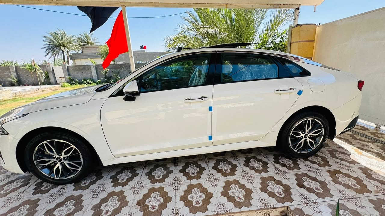 سلام عليكم للبيع كيا فايف موديل ٢٣
فول موصفات 
رقم فول موصفات 
سيارة جديدة 
فول ترهم مراوس
***********

