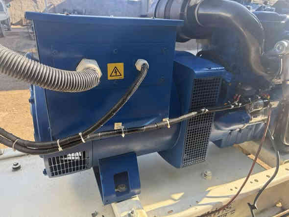 معرض مولد للبيع بيركز نكليزي اصلي ٤ بستم سوبر انتر كلر ١٠٠ كيفي ابلادي لأصرف ولا بخار تشغيل جهاز برودكشن اتو نضام حمايه كامل عنوان بغداد رقم الهاتف ***********
