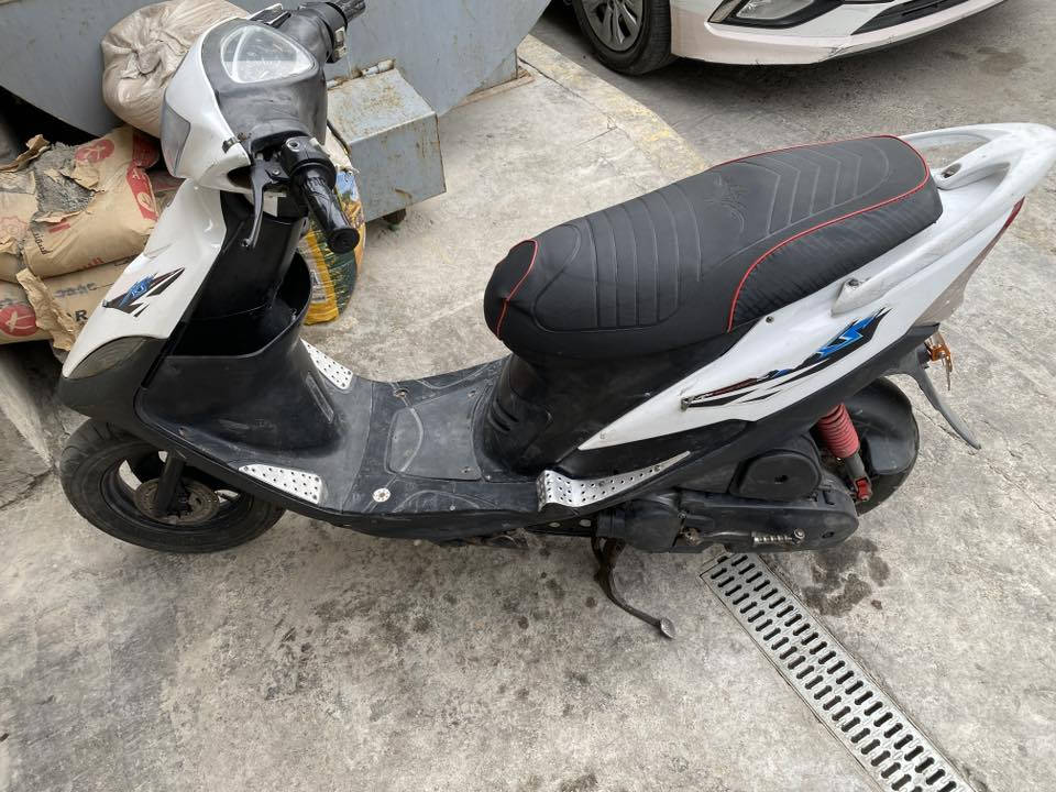 اسلام عليكم ماكس عدله نقص بك لايت واقبق هندر الدراجه تجفيت جديد كفرات كاملة كهربائيات شغاله الدارجه طفت واعفتها ماعرف اشبيها ابيع كوم حديد 
مكان زعفرانيه سعر 300 وابيها مجال حك الجيه 
***********
