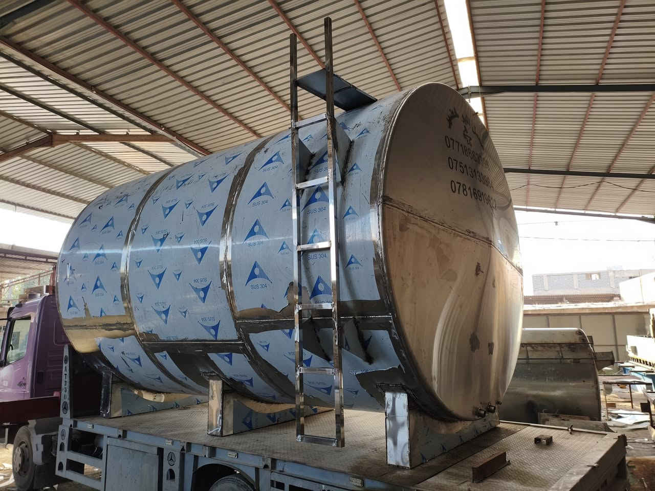 خزان ماء مصنوع من الستانلس ستيل (Stainless Steel) نوع غذائي وكيميائي، مقاوم للصدأ والتآكل، مطابق للمواصفات الصحية، آمن لخزن مياه الشرب والسوائل الغذائية والكيميائية. 🔧✨ تصنيع خزانات بجودة عالية في معمل البو خضير ✨🔧

نقدم لكم خزانات مصنوعة من حديد كرفنايز (مغلون) وحديد أسود،
بمواصفات دقيقة وجودة ممتازة تناسب مختلف الاستخدامات:
💧 مياه
⛽️ ديزل
🧪 مواد كيميائية
وغيرها حسب الطلب...

✅ تفصيل حسب الطلب
✅ لحام دقيق ومتين
✅ شحن متوفر لجميع المحافظات

📍 العنوان: الأنبار – الفلوجة – شارع السد، مجاور مطعم غصن الزيتون

📞 للاستفسار أو الطلب واتساب أو اتصال :
***********
***********
***********

📌 معمل البو خضير – ثقتكم سر نجاحنا

---

#خزانات_حديد #بليت_مغلون #بليت_اسود
#معمل_البو_خضير #خزانات_مياه #صناعة_محلية #جودة_عالية
