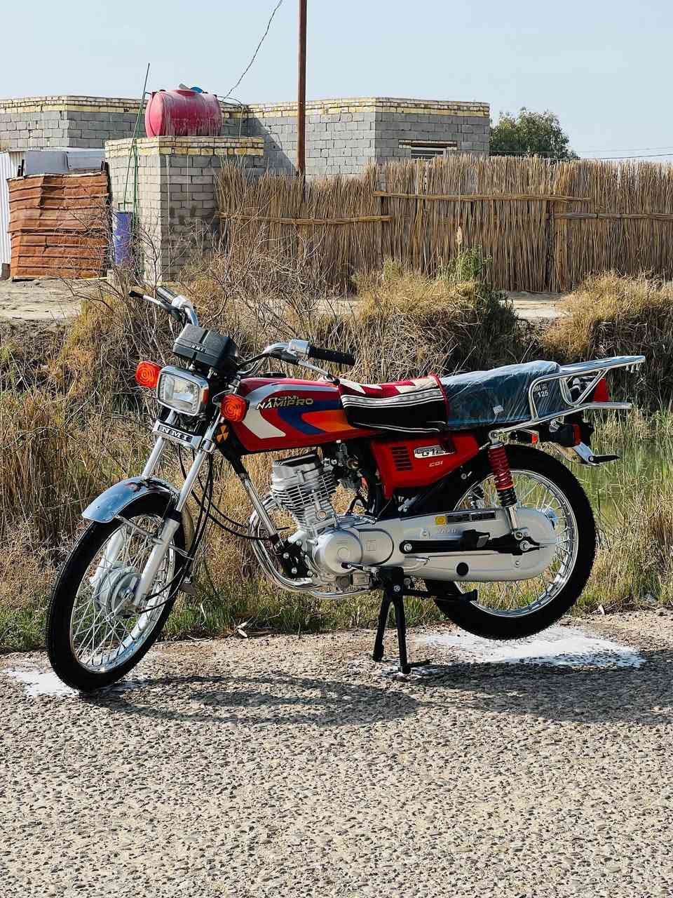 سلام عليكم دراجه شاصي نامه متياز 18 اوراق شرط الترقيم دراجه بعده علا السحك صارله يومين معمره كله شلامجه اصلي سعره مليون و 400 وبيه مجال حك الجيه *********** وتساب
