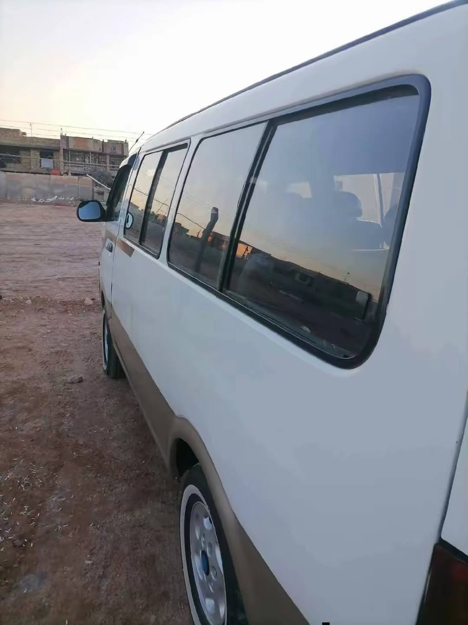السلام عليكم بريجو البيع موديل 2004اصل رقم قادسيه نكليزي سنويه 28خط وبحث مصفره مكينه 3000سوبر بلكارتون كير كسن خير من الله تخم تاير  شواصي مكفولات داخله جديد مكفوله من لكص وظربه وصبغ   سياره جاهزأي ستفسار علئ *********** مكان حله قرب العلويه شريفه ع
