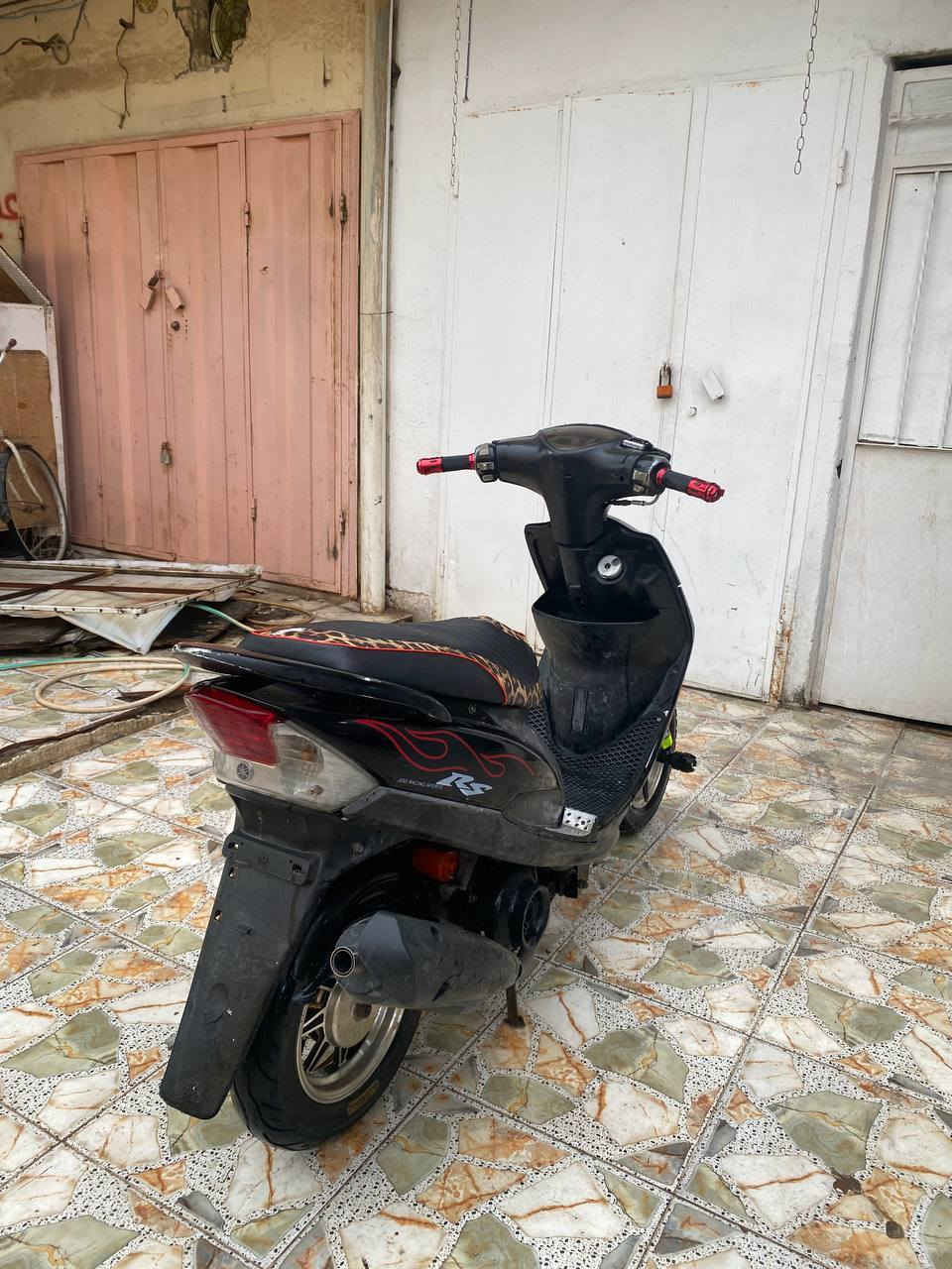 سلام عليكم لبيع دراجه ماكس عدله كمله من كلشي مابيه اي نقص سلف هندر مكينه خير من الله اي شي مناقصه دراجه كامله الخر حبايه من كلشي مكينه خرسه بشرط كله شغاله مكينه بلادي سعر 525 وبيه مجال مكاني ديالى خالص هبهب رقمي ***********
