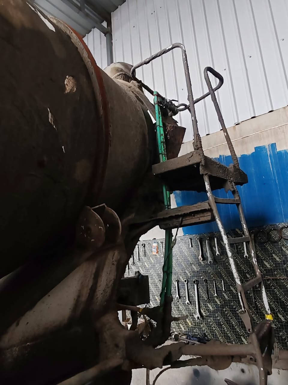 خباطة 8 متر للبيع 
السعر 40 و بيها مجال 
المكان الموصل وادي عگاب 
***********
***********
