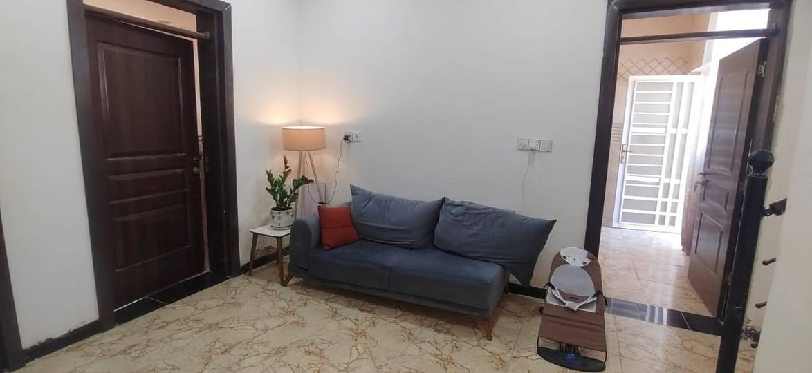 السلام عليكم
دار للبيع طابو صرف
حلة ابو غرق
 مجمع الصفوة السكني
مساحة ٢٠٠ م
طابق واحد ٢غرفة نوم وصاله ومطبخ وكيلدور وكراج سيارة وحديقة
أرضية بورسلين
شارع ١٠ م
خدمات ماء كهرباء وتبليط وسيكيورتي
تتطلوعة
للاستفسار***********
***********
*********** ابواحمد لبيع وشراء العقارات في بابل مكتب البيت الامين حلة نادر الأولى قرب آسواق الجمل ملاحضة نستقبل جميع عروض البيع والشراء والايجار الرهن
