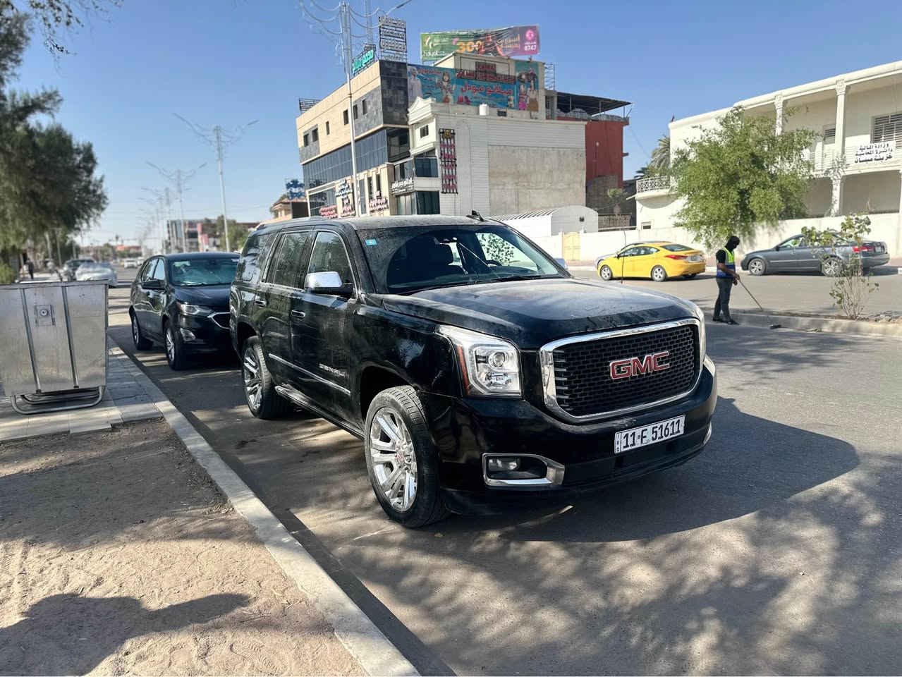 السلام عليكم 
جمسي GMC دنلي موديل 2020 مرقم بغداد مداور الضرر موجود بلسونار محرك 6200 كير محرك حداديه تبريد بشرط كفاله بيع او مراوس حسب القناعه للاستفسار *********** ناصرية, ذي قار
