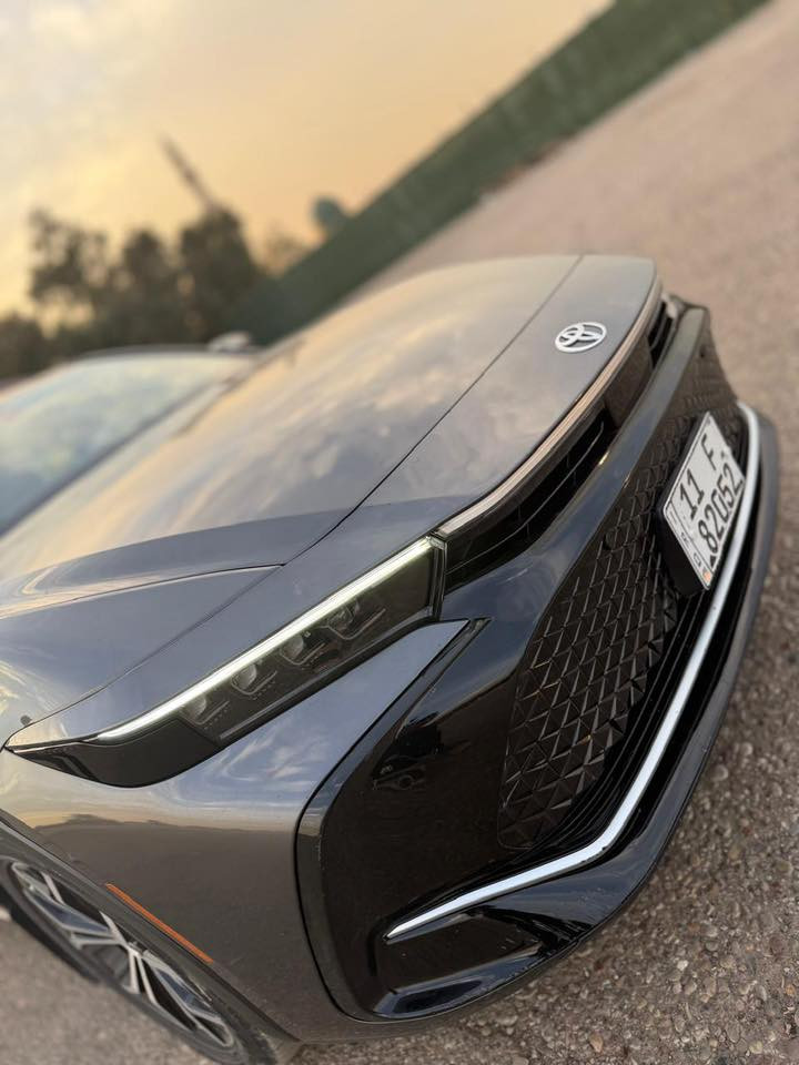 ماشاءالله كراون 2024
اسم المركبة : تويوتا
الفئة : لمتدد فول واحد 1/1 
الموديل (الطراز) : 2024
عدد الاسطوانات (سلندر) : 4
‏ممشى السيارة 21 
سعة المحرك : 2500 هايبرد
‎المواصفات
شاشة الكبيره
سماعات من نوع JBL
كار بلي و اندرويد اتو
عداد ديجتل
رادار امامي
رادار خلفي
خروج عن المسار
قطه عمياء
تبريد مقاعد
ستارة خلفية
شحن لاسلكي
هاند بريك اوتو
اتو هولد
5 كيمرات محيطية
(NORMAL, SPORT , ECO) وضعيات القياده
ذاكره لحفظ كرسي السائق
فتحة صقف
مكابح مانعة للانزلاق ABS
حساس ضغط الإطارات 
مرايا جانبية كهرباء
حادث السياره قطعه وحده فقط  (( صندوق فقط بدون دواخل  بدون إرباك بدون كل شيء ؟؟ كفاله عامه 
السعر 325 ورقه 
موقع بغداد حي الخضراء 
***********
