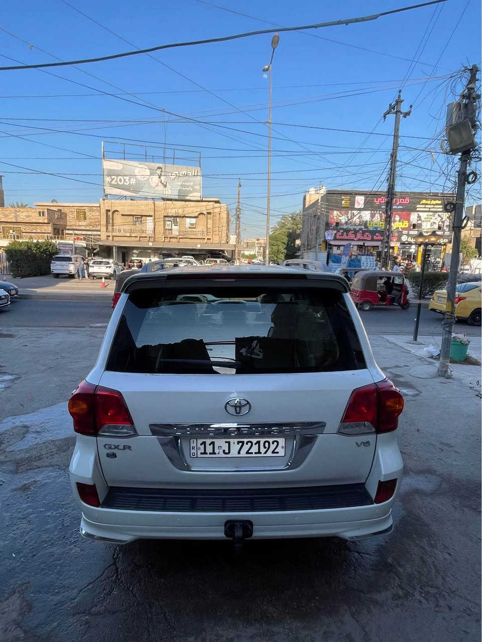 السلام عليكم للبيع لاندكروز موديل 2010 محدث 14 سيارة مكفوله من الصبغ والتبديل حتى الدعاميات البلاديات موجودات سيارة مابيهه كل نقص جاهزة من جميع النواحي ماشيه 152 الف رايدهه ب277 قفل مكاني الدورة ابو دشير للاتصال*********** بغداد, العراق
