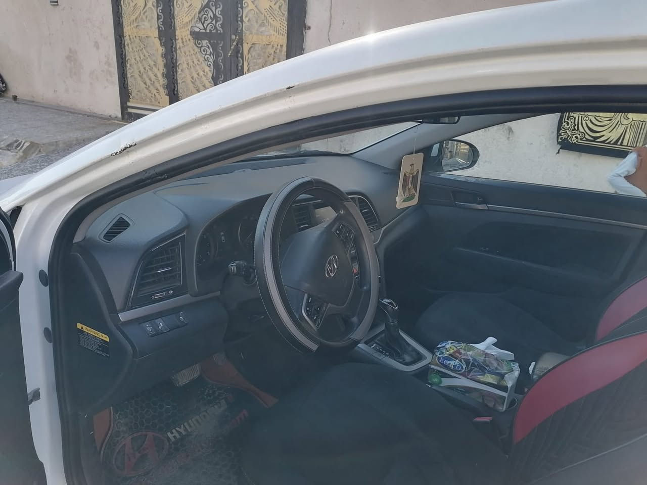 سلام عليكمً من رخصت الادمن النتره لبيع وارد مريكي سونار مرفق بل صور سيارهً كلش حلوهً وشوف بعينكً نته سياره بيهى طخات خفيفه موضحه سعر 123 وبيهى مجال سياره بسمي تحويل ثاني يوم رقم بغداد ***********
