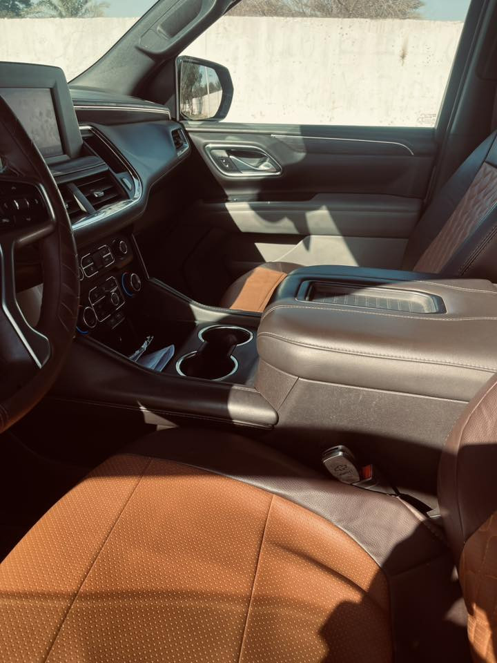 السلام عليكم مرخصة الادمن تاهو LS خليجي كفاله عامه ما عده بارد شبر ب جاملغ  الايمن ماشيه76سعر 43 الف دولار مكان سياره بغداد 
رقم ***********
