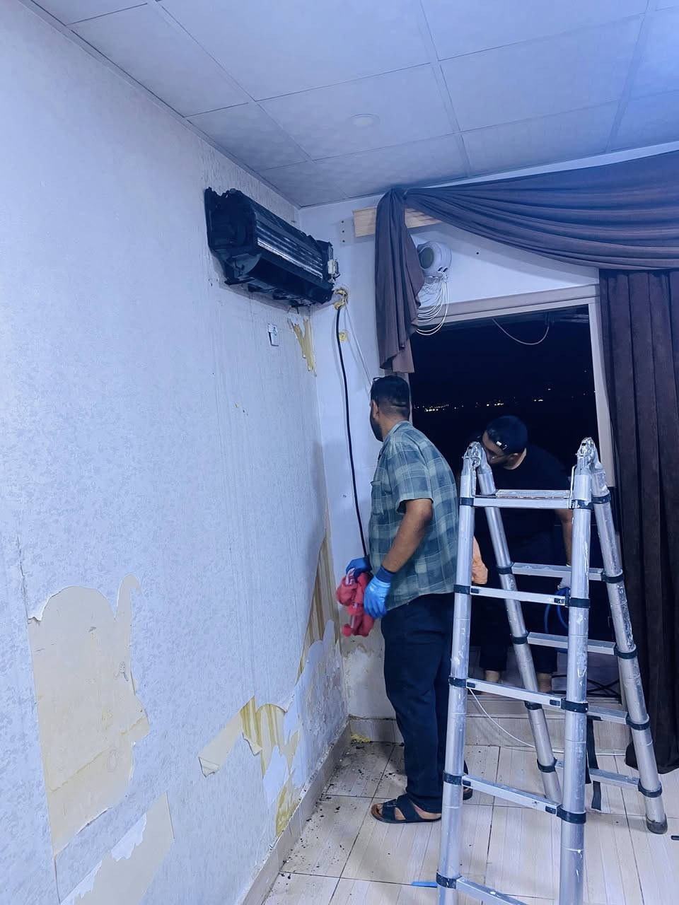 إذا تريد شغل سبلت مرتب ونظيف داخل بغداد 🔧❄️
الشاب “ عبود ” وكادره من الشباب المعروفين بالشغل النظيف والترتيب والدقة 

الخدمات تشمل:

• نصب السبالت

• الصيانة والتصليح

• الغسل والتنظيف 

• شحن الغاز

• فتح ونقل السبالت🪛

وعدنه أيضاً كادر متخصص بنصب وشد الكامرات وأجهزة المراقبة 📹🔥

بإشراف الفني حيدر 

📞 للاستفسار: ***********

ومتوفر واتساب أيضاً 📲
