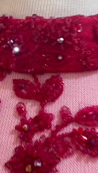 مصممة أزياء • مشغل • فساتين كوتيور