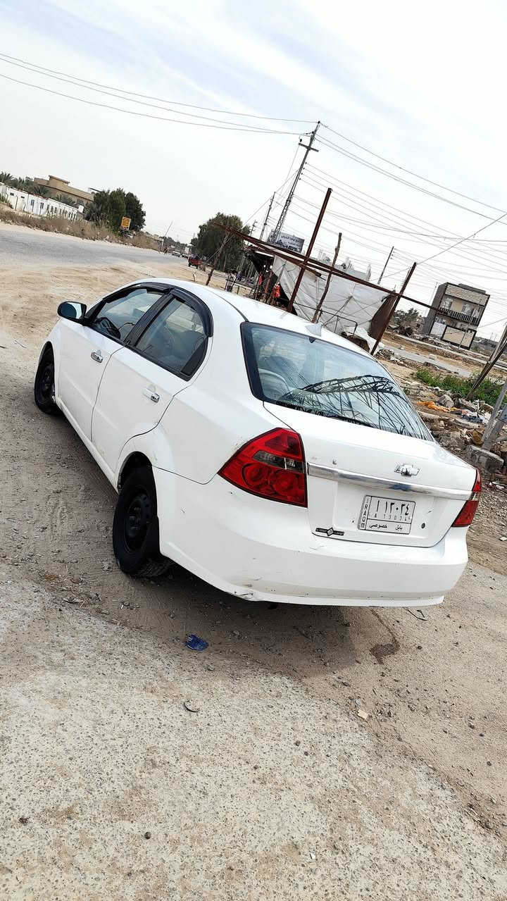 افيو خليجي موديل 2008 مكينه جديد كير عادي حداديه وتخم تايرات جديد كرهبايات كله شغاله تبريد ثلج مسجل ربع سماعات 
بدون ضربه رقم بابل الماني تحويل مباشر سعره 40 وبيه مجال قليل 
مكاني كربلاء المقدسة 
***********
