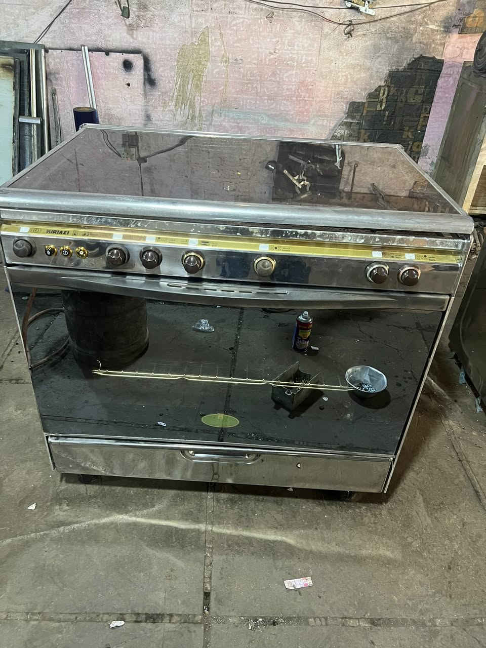 السلام عليكم تم وصول طباخات جديده شرط نظافه والفحص ***********
