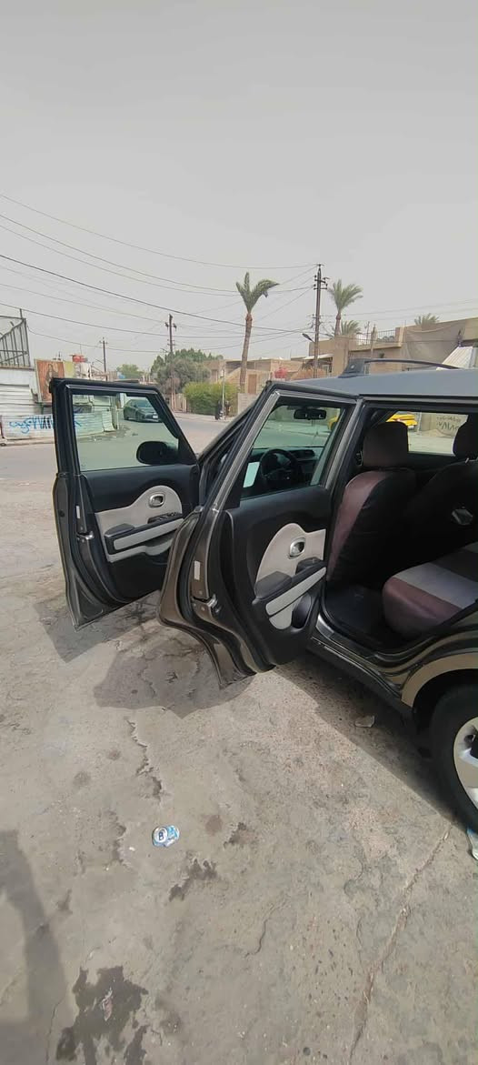 كيا صول 2019 وارد امريكا محرك ١٦٠٠ gdi مواصفاتها معروفة كاميرا شاشة وسط نظيفة وحلوة ABS تحكمات كاملة وكل نقص ما بيها ماشية ٥٦ الف ضربتها موضحة بالصور بدون اي تبديل او صبغ كل شي راجع بارد ايرباكات سليمة للعلم بيها بارد بباب السايق هنا بالعراق وشوية بالجاملغ .. محرك كير صدر كهربائيات كله تمام حجر بيئة بلادي ما مسروق رقم بغداد الماني مكانها بغداد البلديات رقمي *********** متوفر واتساب لأي تفاصيل اخرى السعر ١٢٠ قفل

رجاء شباب كل المعلومات موجودة بالمنشور اقروها زين ولا تسألوني عليهن واعيدهن مرة ثانية. تحياتي لكم
