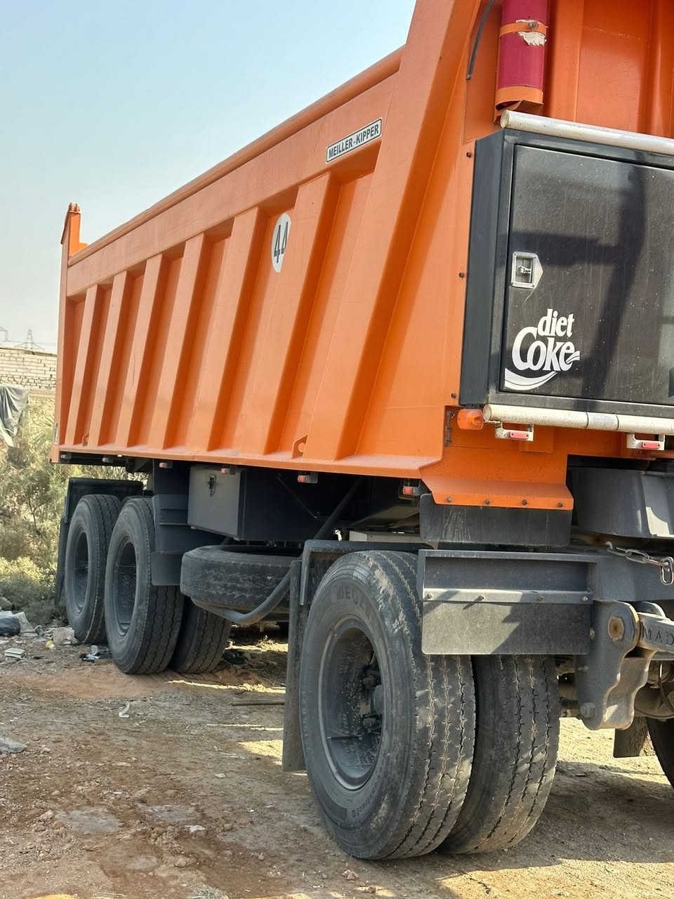 سلام عليكم مقطوره للبيع شغل ابو داود براد 16 تخم تاير
للاستفسار ***********
