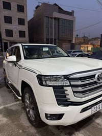 لاندكروز Gxr للبيع موديل 2022 السياره ساز اصل ام الضمان السياره بعدها ...