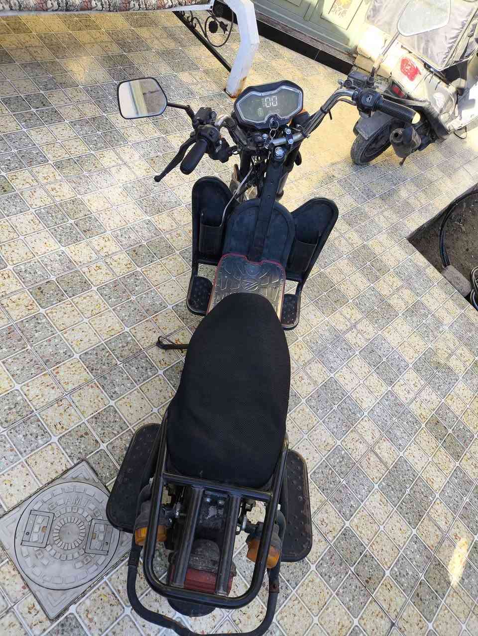 السلام عليكم ماطور شحن 6 بطاريات كامل من كلشي تايرات جدد بطاريات عل فحص مكان فلوجة *********** ***********9
