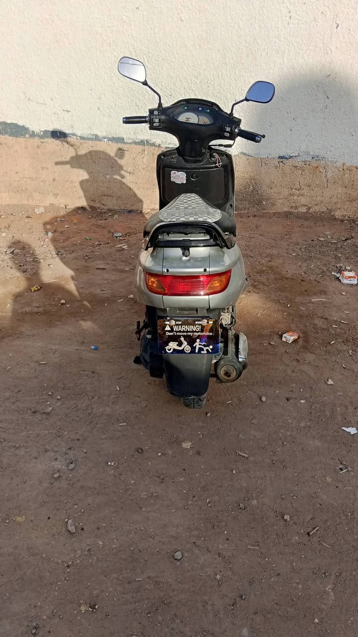 سلام عليكم
دراجه فراشه للبيع نضيفه السعر 500 وبيها مجال 
الاستفسار على هذا الرقم ***********
