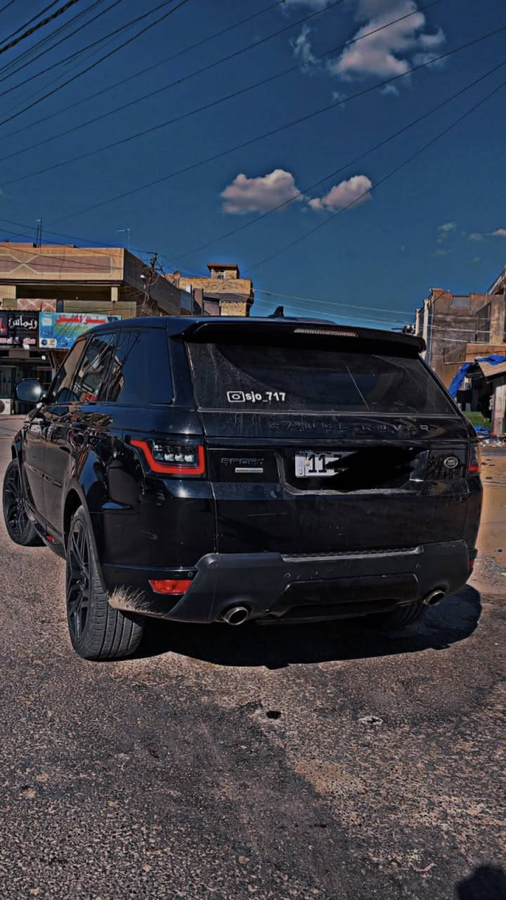 السلام عليكم
RANGE ROVER SPORT 2016
ما اتوقع اكو بسعرهة
خليجي سردار 
فول مواصفات 
بيبان شفط 
دوسات كهرباء 
داخل ابيض 
كشنات تدفئه تبريد 
محرك V8سوبر 
اعلى موصفات بالرانج 
كفاله عامه عدا صبوغ قليل بالباب سايق 
كفاله كير محرك سوبر 
سعره 238 او بيه مجال قليل 
للبيع او مراوس بشي اقل 
مكان السياره بغداد 
رقم ***********
