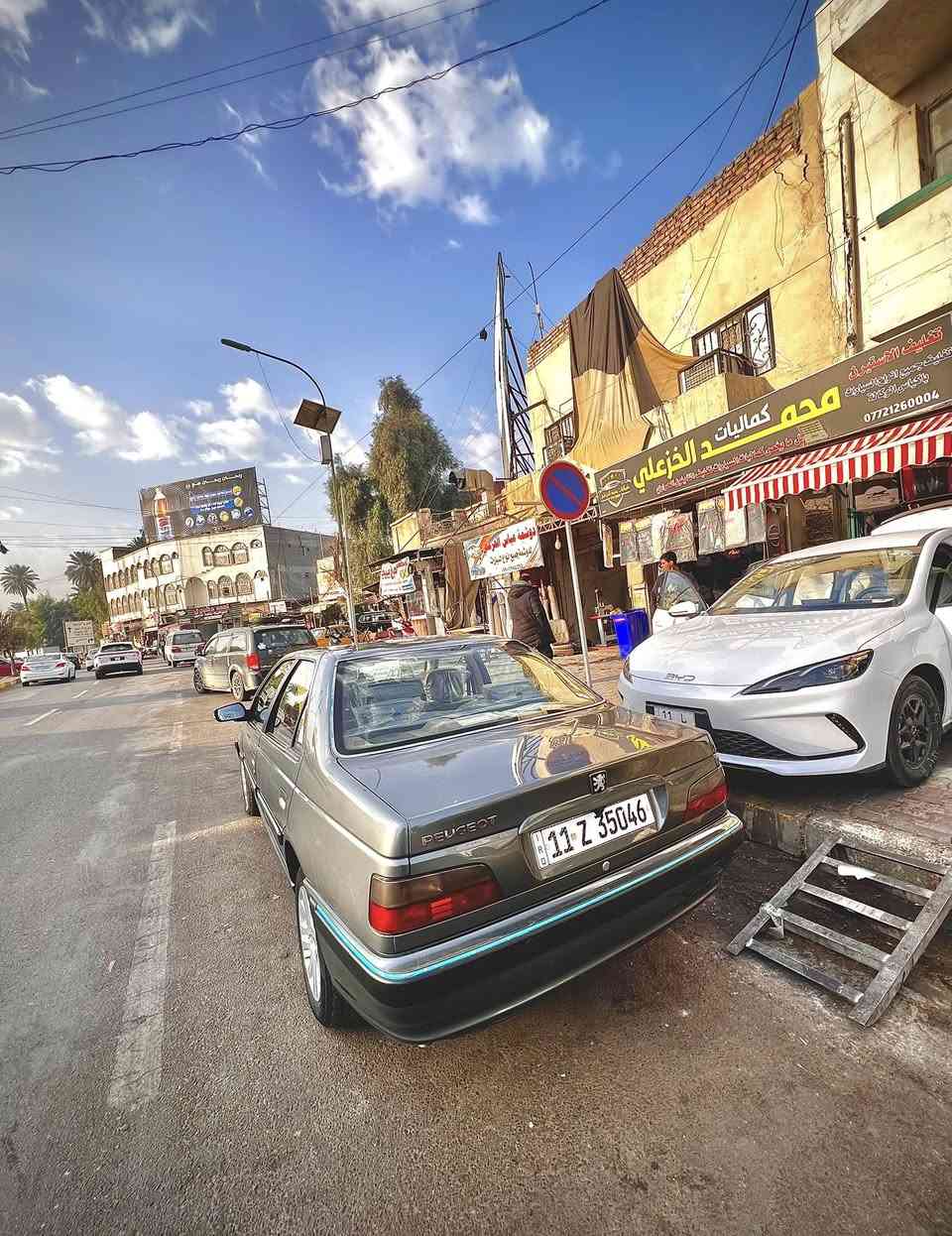 سلام عليكم 
بيجو للبيع موديل 2024 كفاله   عامه مكينه .كير .تدفئه .تبريد .ماشيه 29 الف .
السعر 85  العنوان الكاضميه شارع النواب 
   ***********
