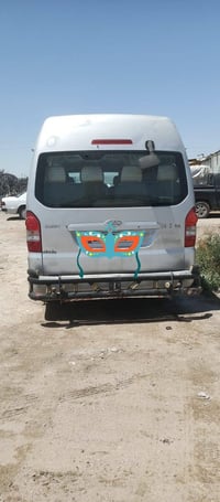 شيري H5 2012 السيارة بأسمي رقم انكليزي مكينة وكير vvt 3000 السيارة جاه...