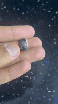 متاح سليماني عيون سود
چعب ثلجي
سعرهة 
35 وي توصيل
ناعمة مال خنصر 
عيون مساوية
وات ساب ***********
