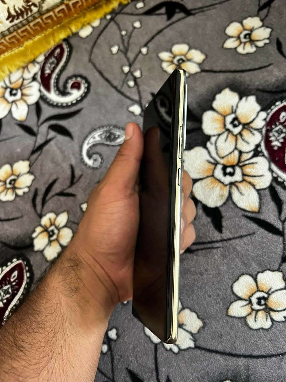 للبيع جهاز Intinix NoTE 40 Pro
بعده جديد مستخدم شي قليل
السعر 280 وبي مجال


**إذا كنت صاحب هذا الإعلان وتريد حذفه لأي سبب، رجاءا أرسل رسالة إلى الدعم الفني**