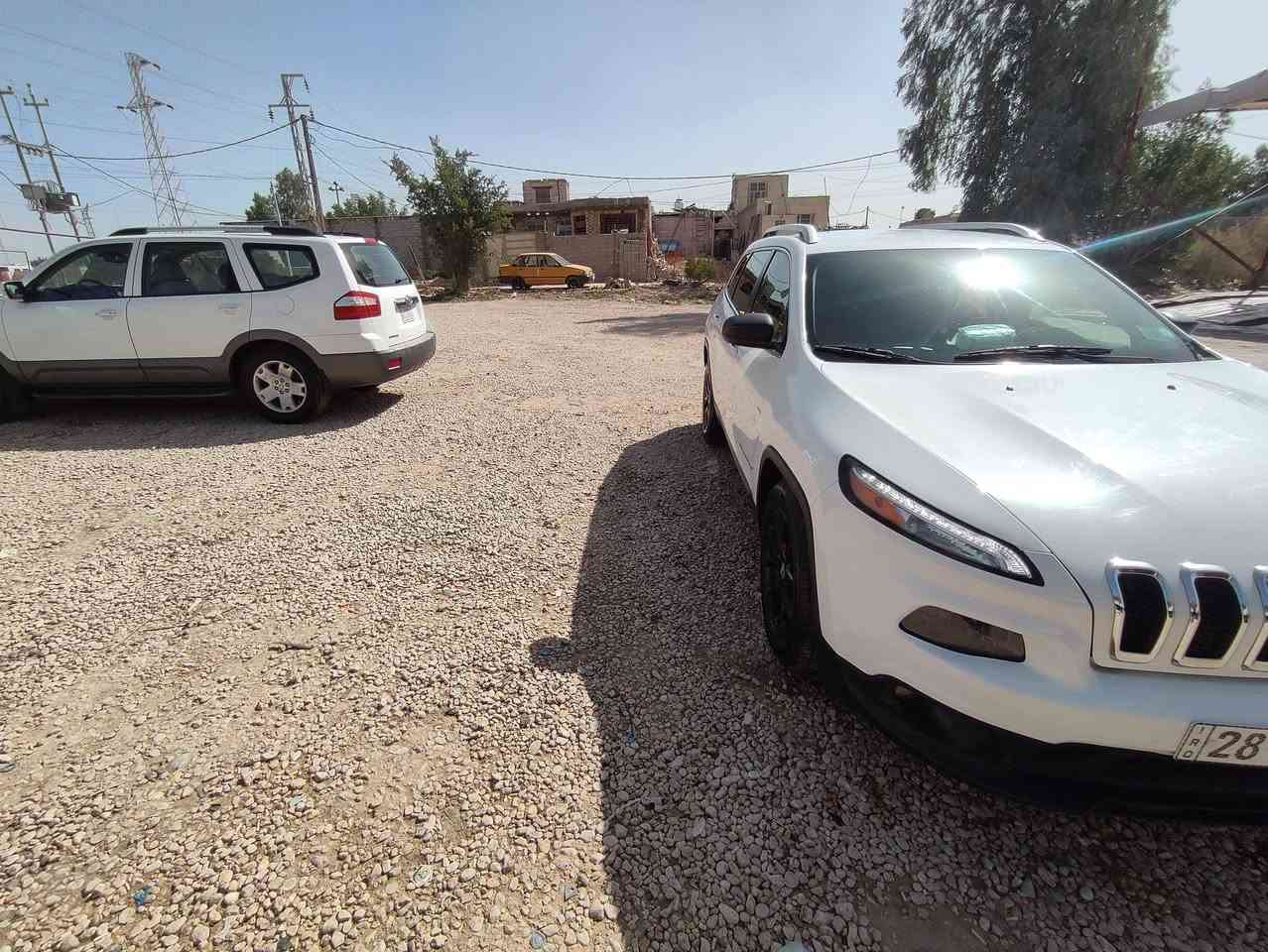 السلام عليكم جيب بزون موديل 2017بسمي سنويه جديده رقم دولي 
مكينه وكير وتخم  تأثير مكفول
شاشه كبيره كامره  دواره 
تحكم ستيرن جهتين
4سلندر  ويل كب
السعر 130وبي مجال


**إذا كنت صاحب هذا الإعلان وتريد حذفه لأي سبب، رجاءا أرسل رسالة إلى الدعم الفني**