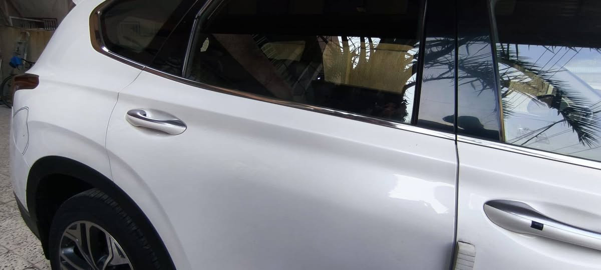 السلام عليكم
للبيع سنتافي خليجي موديل 19 محرك اربعه سلندر 2500 رقم شمالي( اربيل) ماشيه 83174 فول مواصفات عدا البانوراما والسيارة مكفولة  كفاله عامه عدا قطعه بارد الموضحه بالصوره في الجاملغ الخلفي 
سبعة راكب
كوشن السائق كهرباء
ثلاث قطع تبريد
تحكمات ستيرن
مري شفط
شفتات ستيرن
تخم تاير
السياره نظيفة جدا جدا 
السعر/225
***********
