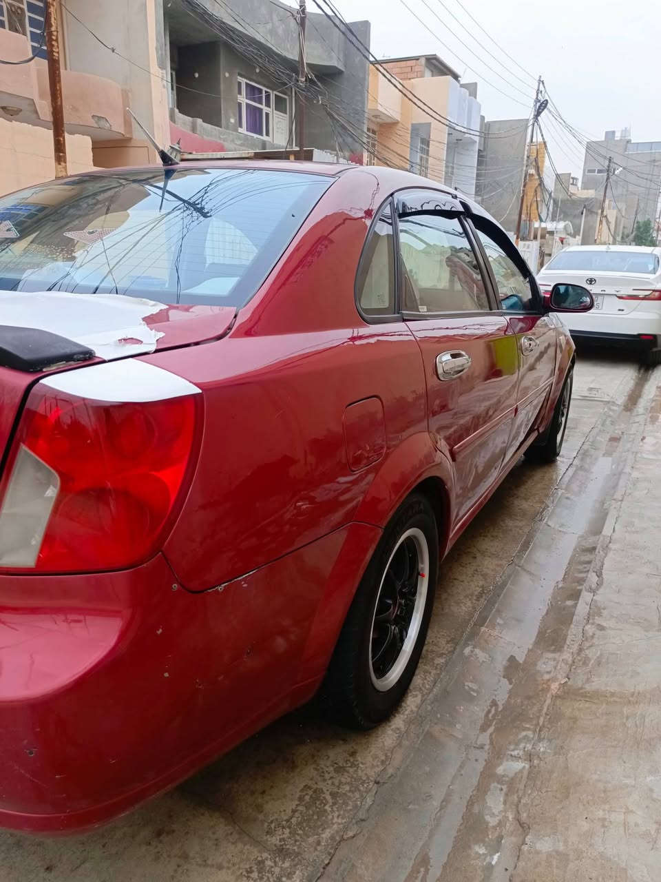 السلام عليكم اوبترا للبيع او مراوس 2005رقم بغداد رقم دولي بسمي
رقم ***********

