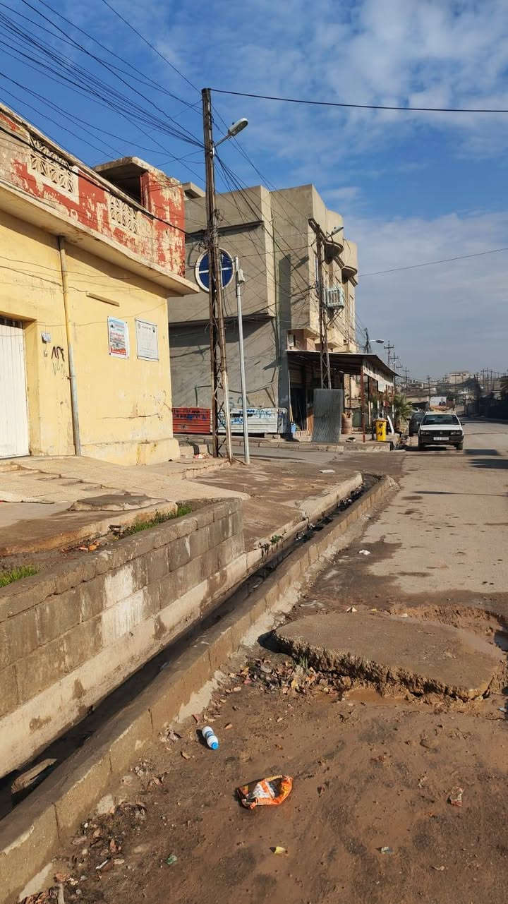 بيت بحي القاهرة تجاري مقابل جامع المؤمن المساحة 160م الواجهة 16 للاستفسار الاتصال على الارقام التالية
***********
***********
