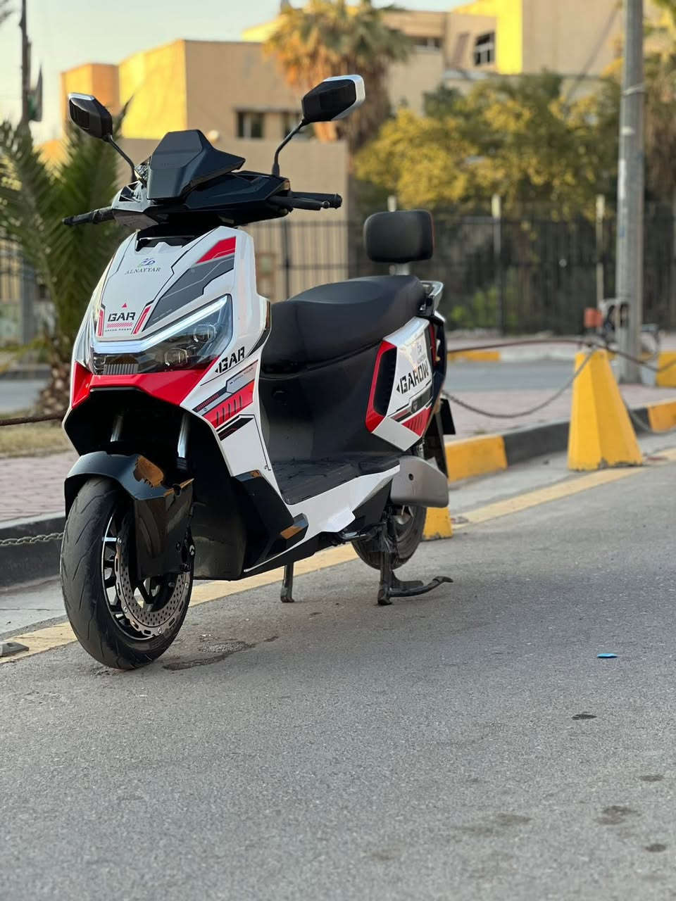 سلام عليكم شباب دراجه كارو زيرو مده الاستخدام 3يوم فقط وصل شراء موجود دراجه عالميه الله يشهد دراجه بعدها بحالت وكاله وكل غراضها جاهزه وكامله تجي وتفحص وشوف بعينك كل عيب ونقص مابيها امانت الله ع فحص زيرو مواصفات 
 
الموديل 2026
بطاريات 6دبل  
النوع كارو CAROW 
 التحويلات 1.2.3
بيها نضام القفل ذاتي 
تفتح بل رمز 
شاشه تاب تعرض  لك رمز دخول 
استان حساس كبل تقفل دراجه 
قفل ستيرن ذاتي من كيفها تقفل كل دراحه 
تشغيل دراجه بدكمه وحده وبيها تفتحها بل رمز
تشغيل عن طريق كارت  تجي
2كارتات
2سويجات  
دراجه عالميه والله 
سرعه 80حقيقي 
شاحنه ذات شحن سريع ويقاف ذاتي 
وتكدر تنزل برنامج وتتحكمً بل دراجه 
لايتات زنوزن قويه جدا 
اشاير رباعيه 
سطاب لايت 
بريكات دسكات 
وتكدر تكتب عنها وطلع مواصفاتها 
بيها مواصفات بعد ابحث عنها وشوف 

اي استفسار اتصال 

***********

مكاني بغداد
