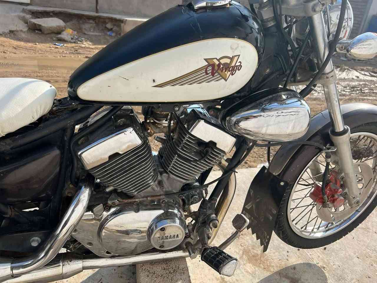 السلام عليكم دراجه هوندا هارلي فيراكو ربع الدراجه نضيفه مكينه مجفته علا ايدي غراض اصليه مكينه ناعمه بس حاطيلهه كابريته مال ستوته شغاله الدراجه يردلهه ترتيبات بصيطه تايرات جدد كهربائيات كلهه شغاله السعر650 مكاني سامراء التصال ***********
