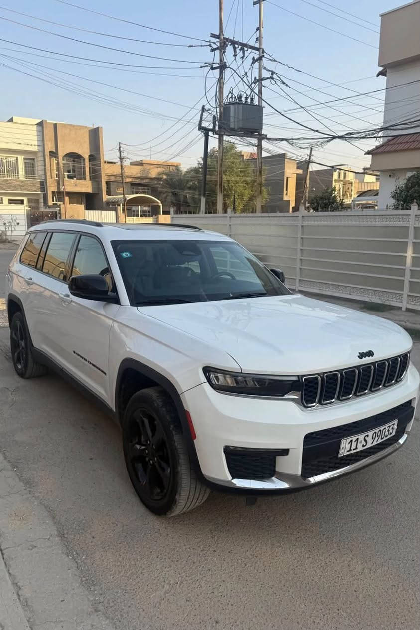 جيب شروكي موديل 22//7راكب رقم بغدادمميز / فول/1/1سياره ستخدام شخصي سعر 280ورقه مكان سياره بغداد المنصور استفسار ***********
