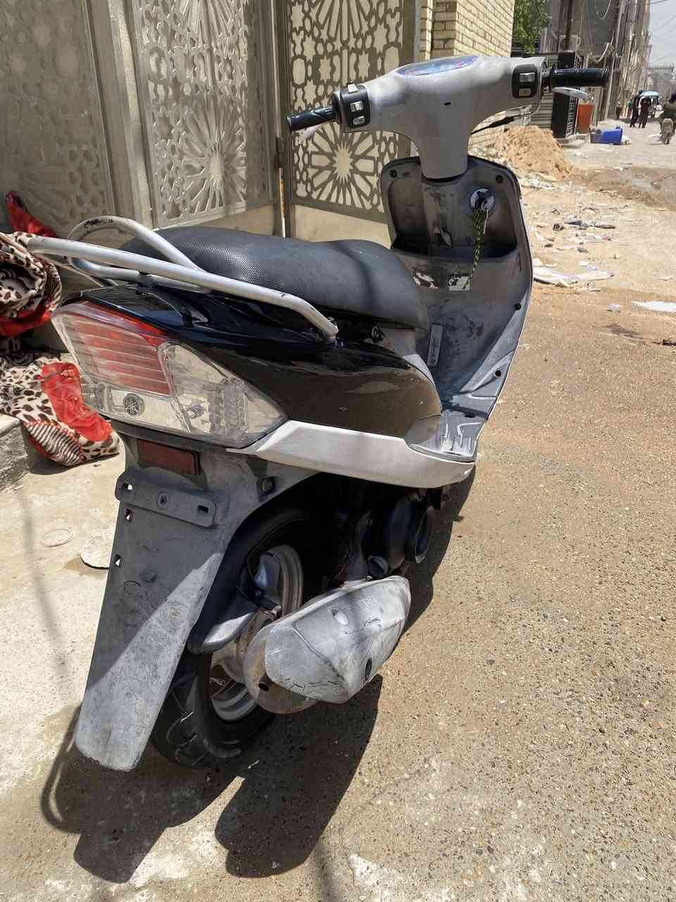ماكس منغولي للبيع
الدرجاه رمبه
بوشه ٤٩ بلاد 
لمحرك بلاد
اذا مفتوح برغي من المحرك  تاخذه بلاش 

تايرات جدد
دهن جديد كل سبوع 
كهربائيات كلهن شغاله 
الدراجه منزله من الرمبه صارلي شهر 
مامتعوبه محركه نص نكره تشتغل خرسه 
السعر ٦٠٠
مكاني دوره شارع ابو طياره


**إذا كنت صاحب هذا الإعلان وتريد حذفه لأي سبب، رجاءا أرسل رسالة إلى الدعم الفني**