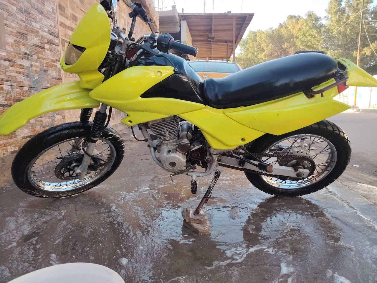 السلام عليكم اخوان دراجه قفاز مديل 2014 للبيع الدراجه حلو الفصله شك الكاع بيها نواقص قليله المكان بغداد التفاصيل الرقم ***********
